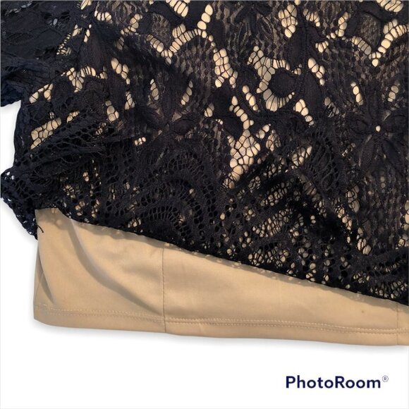 GUESS  Cropped Top with Black Lace and Nude Lining - Picture 5 of 11